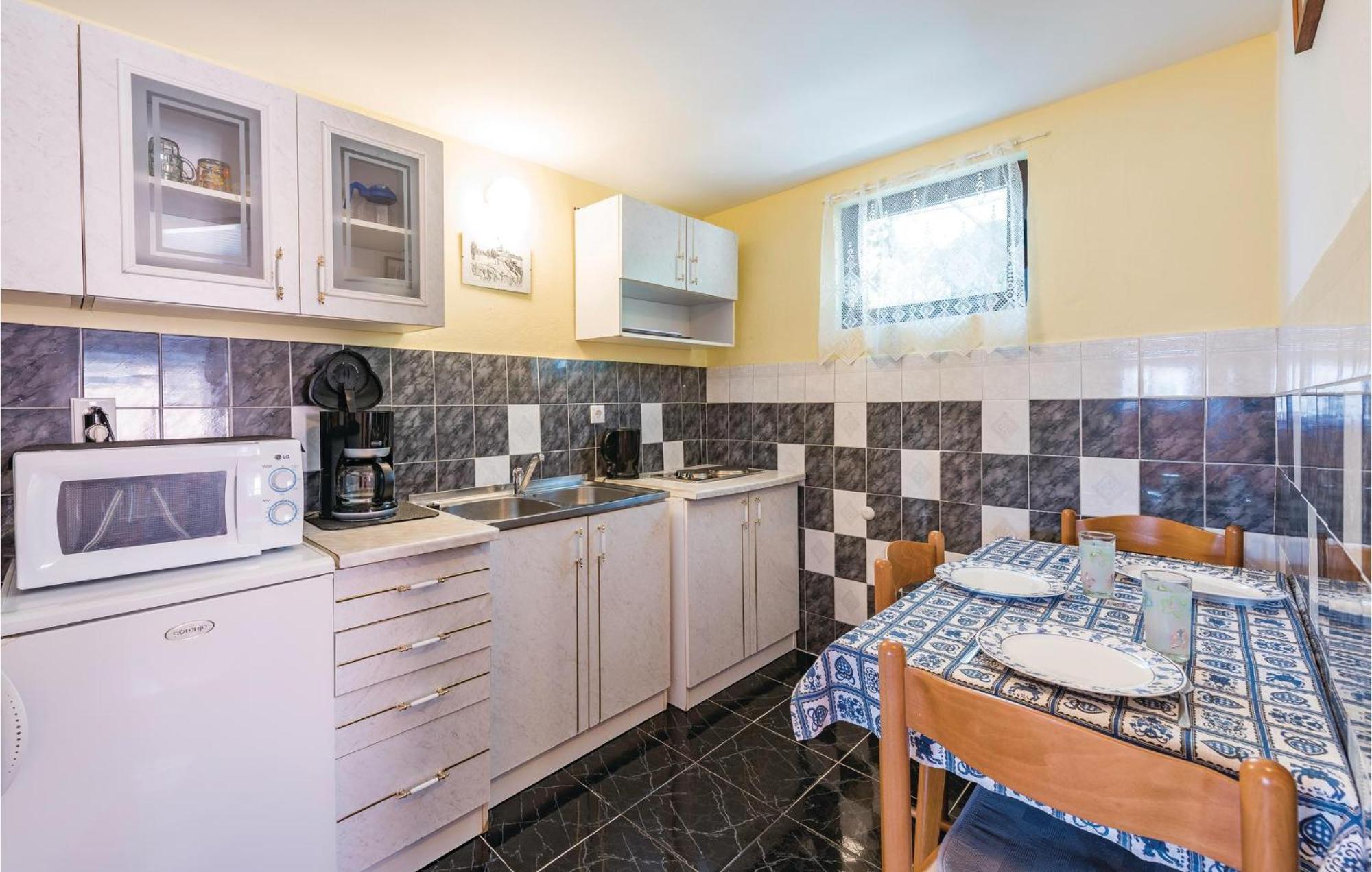 Awesome Home In Porec With House Sea View Eksteriør billede